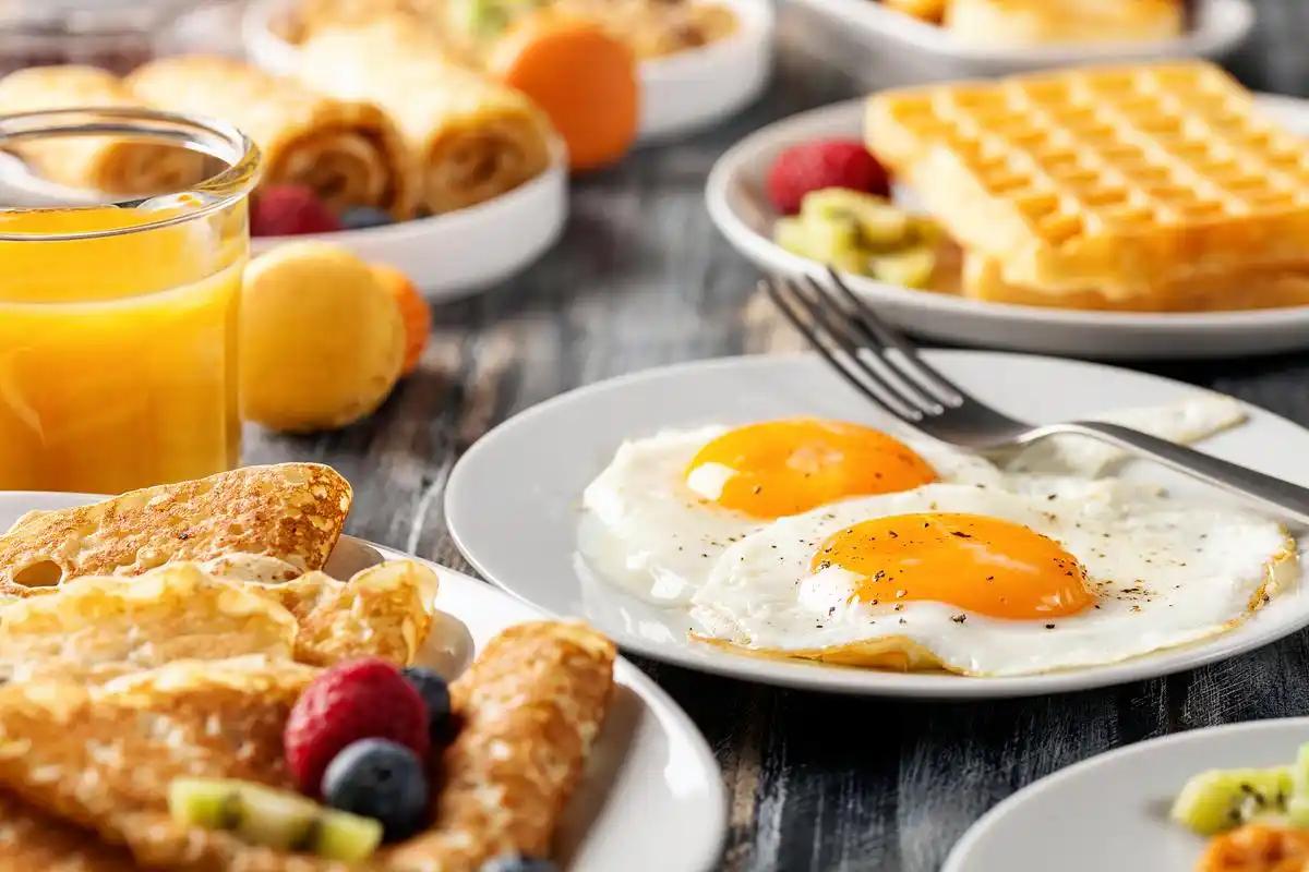 立刻停止食用这些早餐，吃得越多，高血压越严重？医生说出了实情 天天吃速溶燕麦