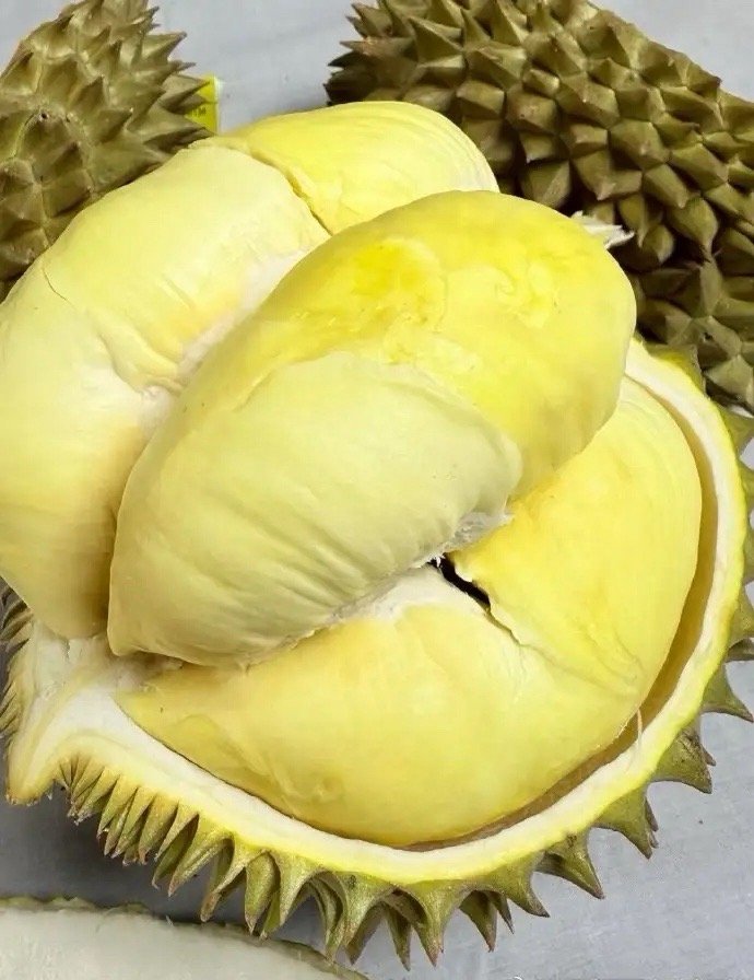终于弄明白了，榴莲为啥突然大降价！以前的榴莲可都是四五十元一斤，前阵子去超市，金