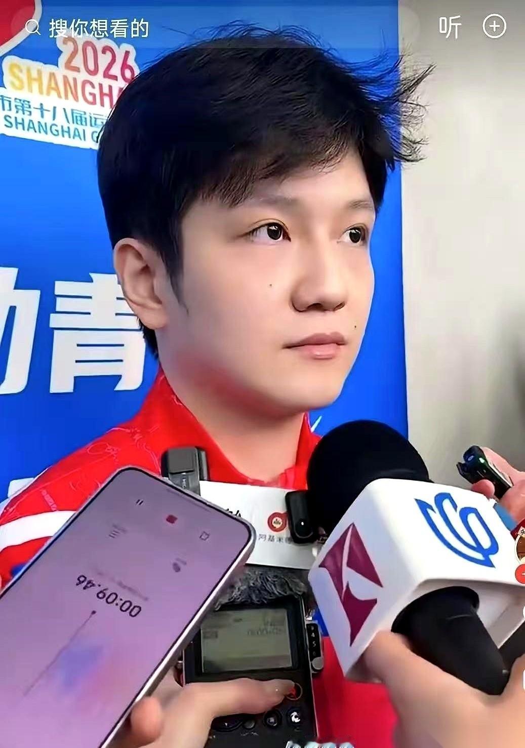 这场上海市运会，本来大家都在按部就班地走流程。结果，樊振东毫无预警地空降了。消