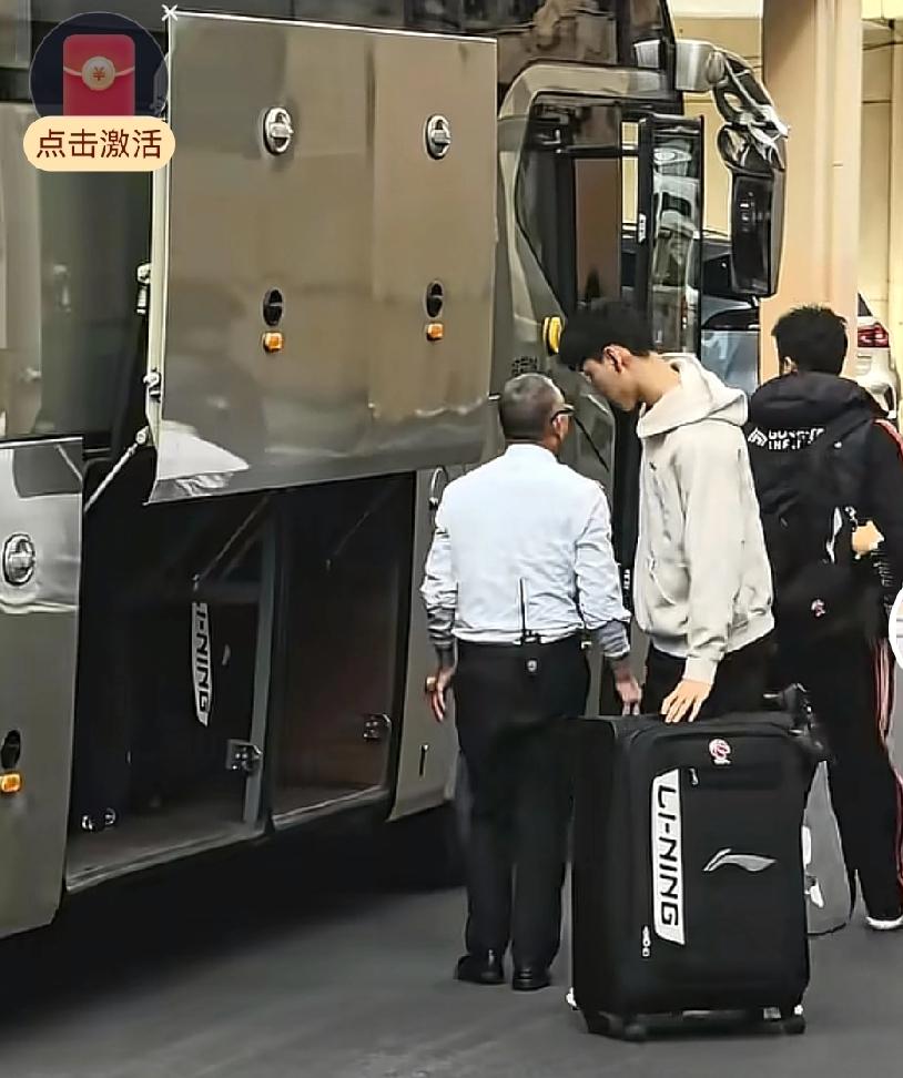 宏远参加俱乐部杯阵容保密工作很好，教练组和外援看不出来，目标决定态度和选择