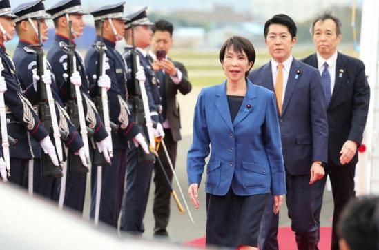 日本通告全球，不会收回涉台言论，中方划下落弹区，禁航72小时 日本外相茂木敏