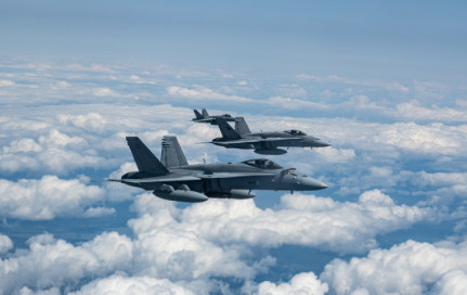 美国空军进入乌克兰，执行空中保护任务，收费100亿美元！F-35隐身战机巡逻乌克