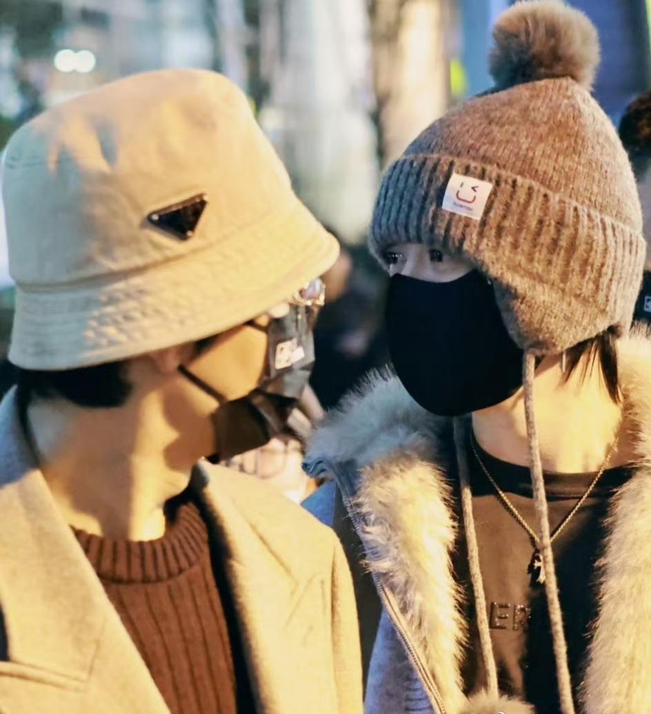 难怪这么多歌迷都喜欢公子于鑫，看起来确实很养眼没想到在40+的年纪还