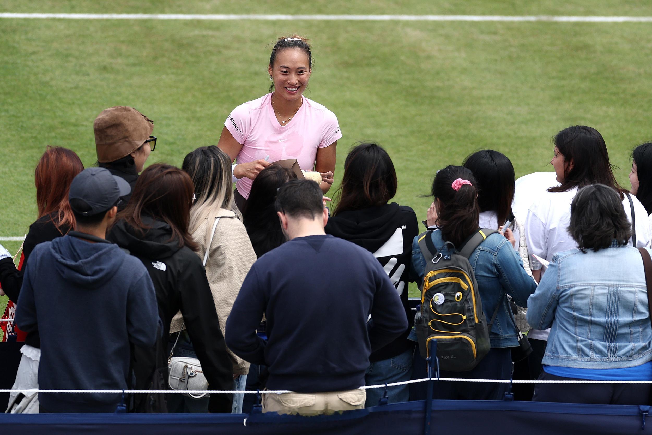 按照参赛计划，郑钦文在本周WTA500伦敦站后还将在下周参加WTA500柏林站为