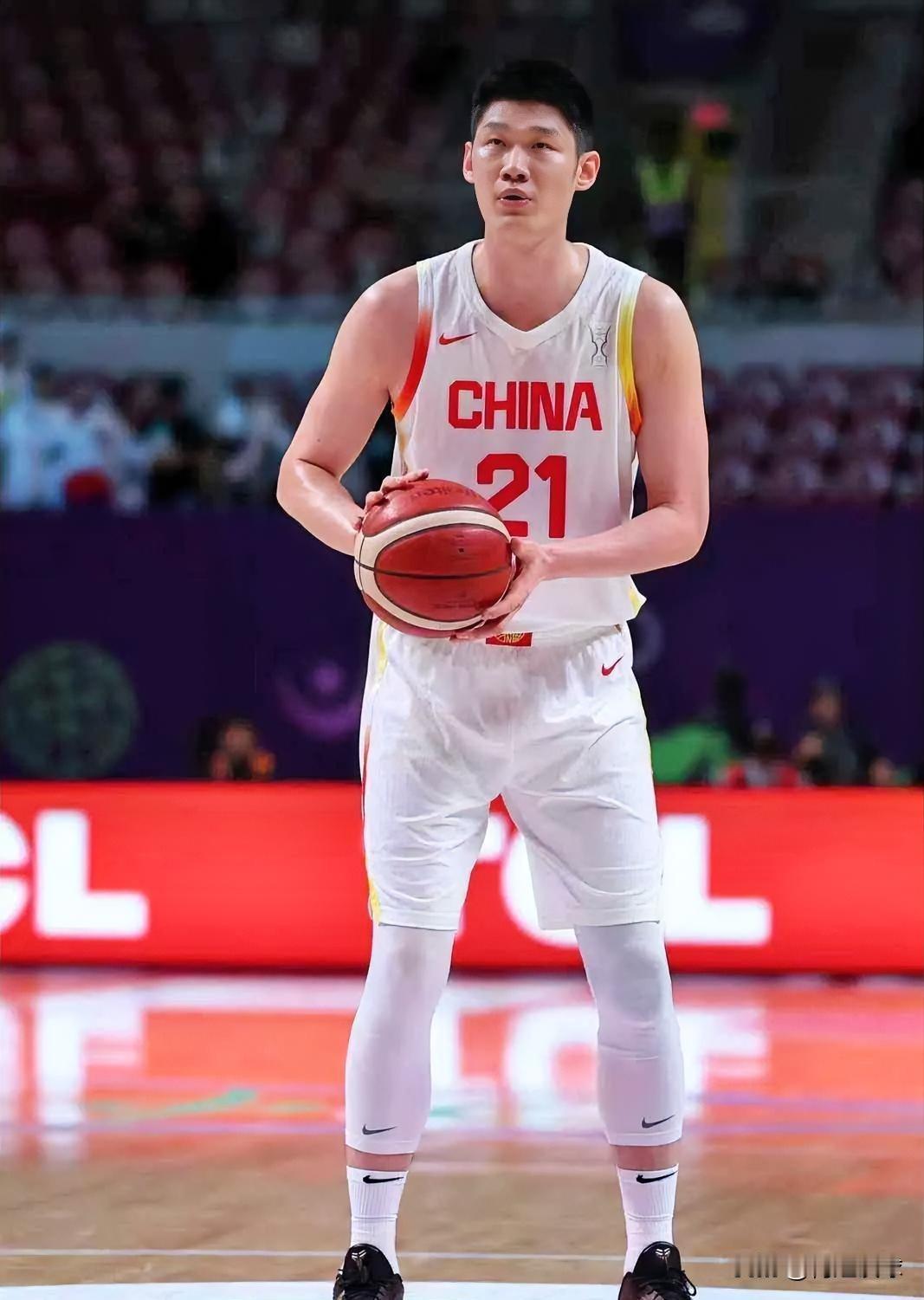 胡金秋：CBA总得分9255分，历史第8胡金秋：CBA总篮板4211个，历史