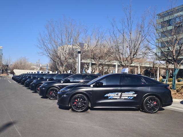 从测试场驶向城市道路 自动驾驶商业化“破冰”提速