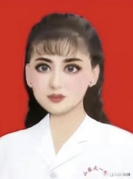 在百级美颜照片爆火后，郎主任的号排起长队，再次提醒大家，郎主任主要治疗……