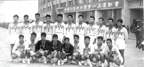 武汉足球记忆，九头鸟有多少梦可重来（1）◆1953年，中南队正式落户武汉