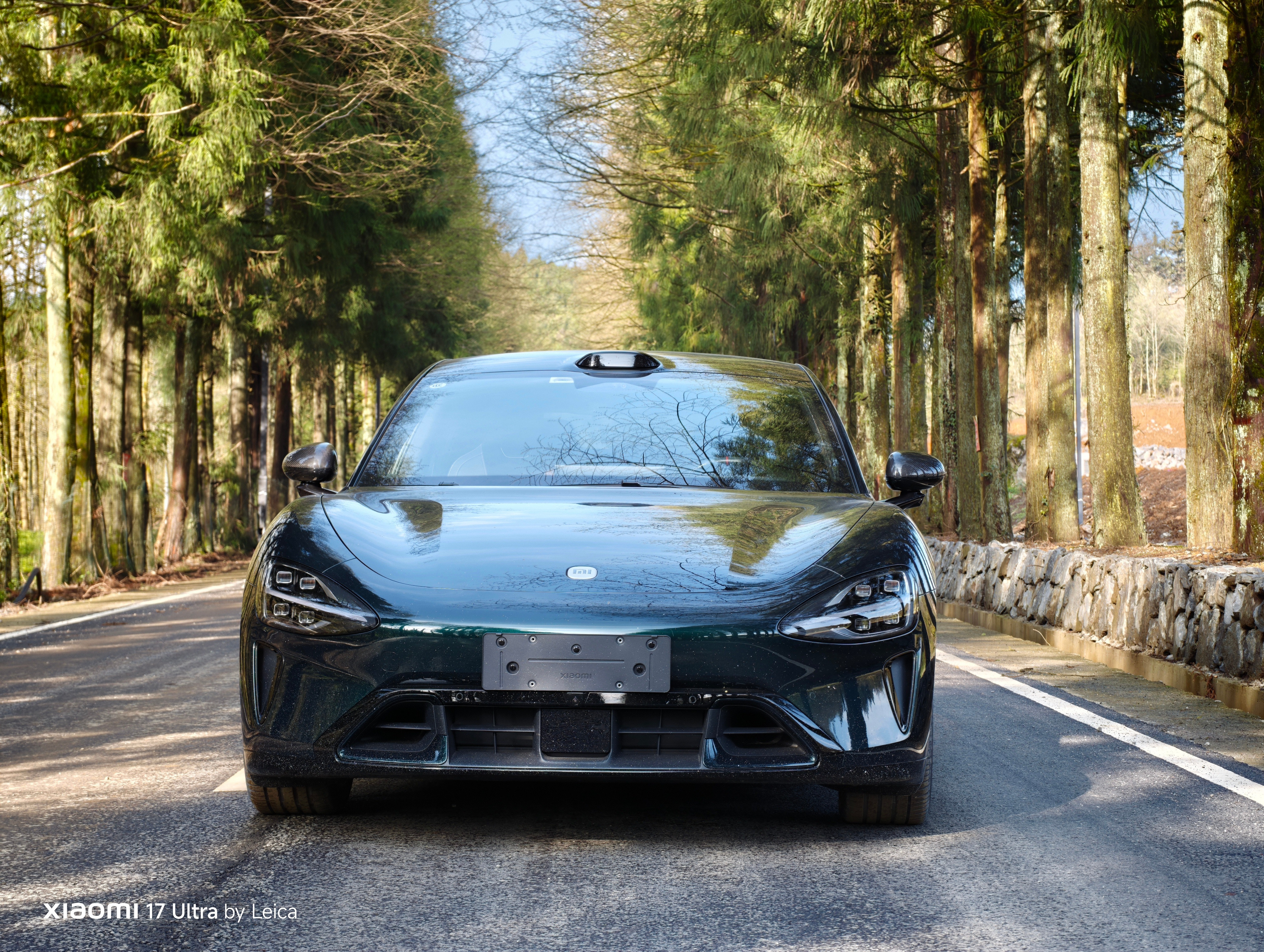 李老师又开她的爱车出去玩了，没带我！也没邀请我，拍了些照片回来，我说着质感是什么