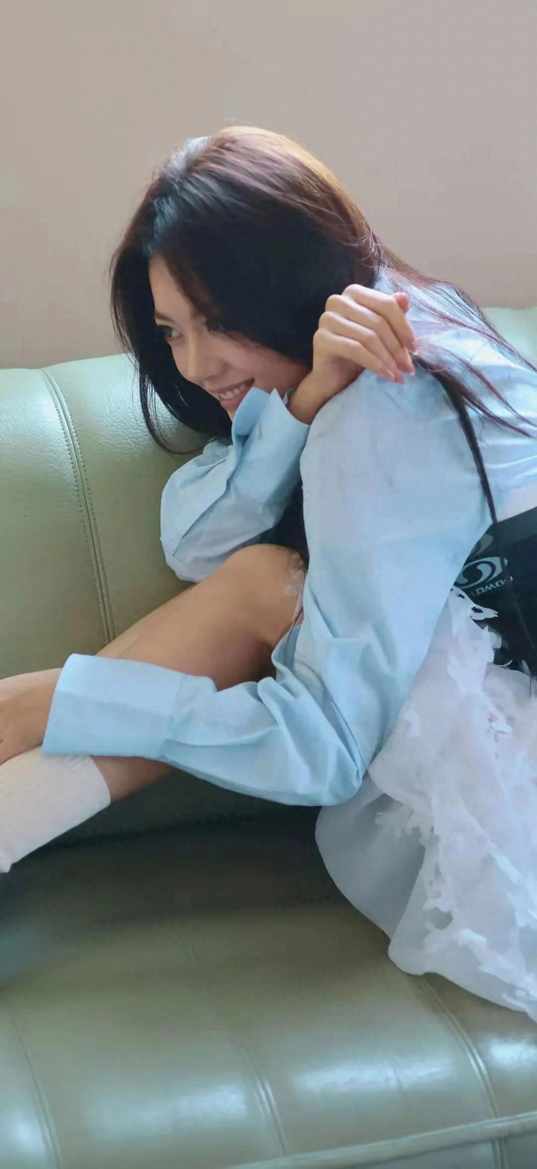赵今麦真的长大了，美到身上每一处都在发光