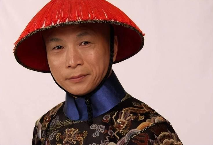 🌞演员李天柱说：“2011年拍《甄嬛传》时，我第一次见陈建斌，我说我是李天