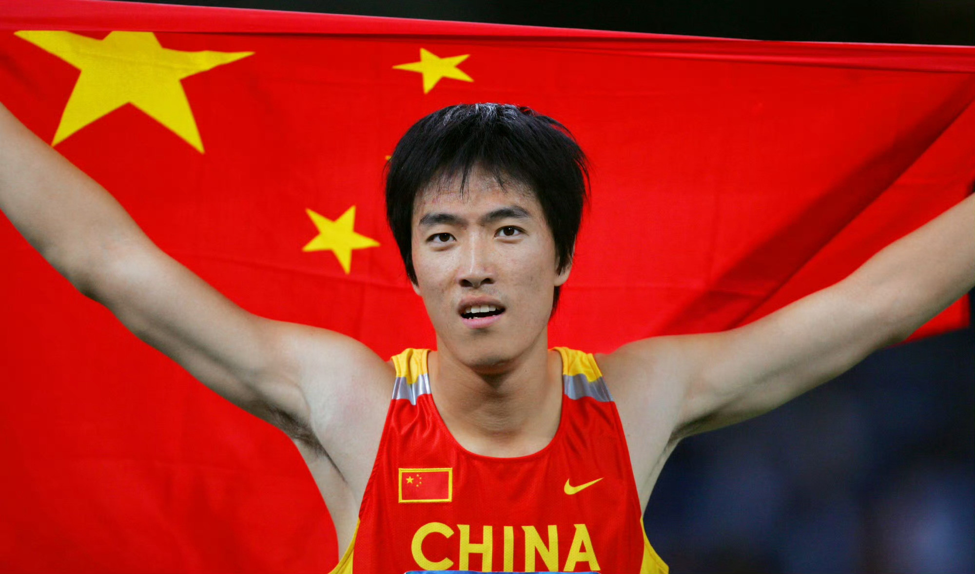 张继科那句“刘翔是英雄”真的说到心坎里了。只有真正在赛场上拼过命的人，才懂那种被全网黑时的窒息感。刘