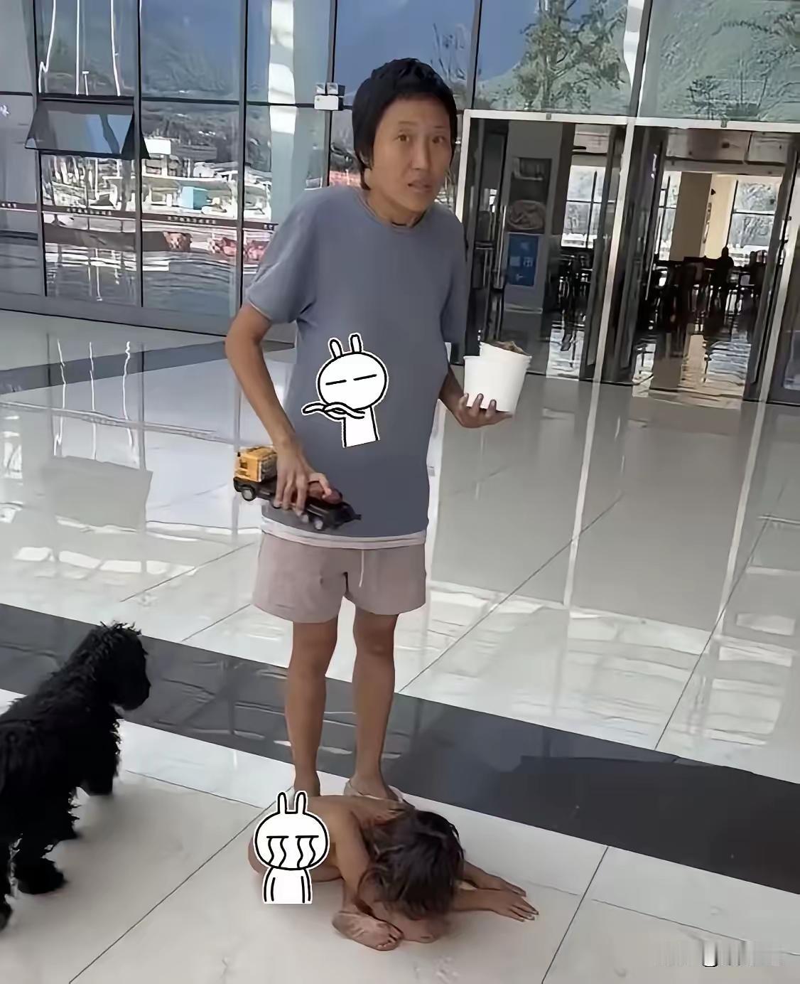 小野人孩子母亲，感觉哪里不对呀！