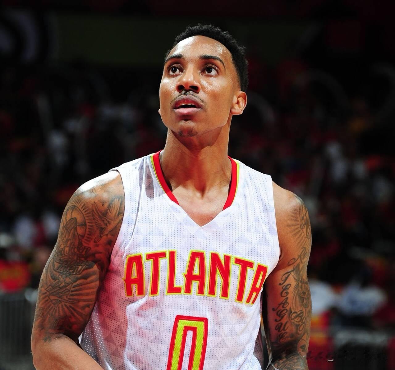 前NBA球员杰夫-蒂格在一档播客节目中透露：当年总经理让他去别处寻找大合同，于是