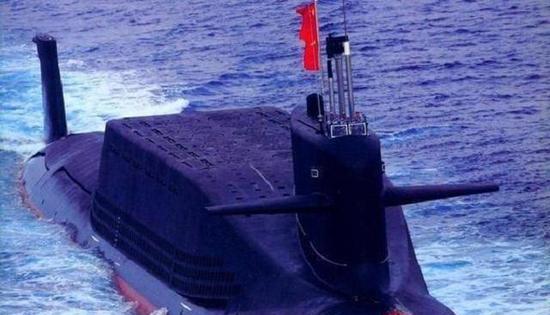 全长150米，搭载24枚巨浪-3导弹，那射程能到1.4万公里。美国那“弗吉尼亚”
