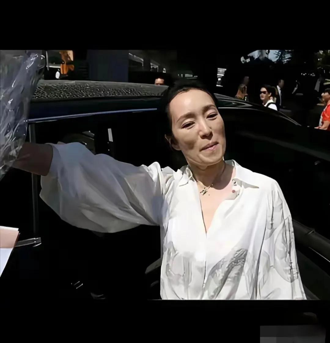 巩俐和张艺谋长得那么象居然没能成为夫妻，可以说是一模一样。