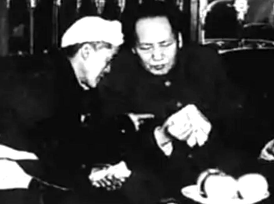 1952年深秋，一位来自湖北的铁匠风尘仆仆赶到中南海，刚到大门口便直言：