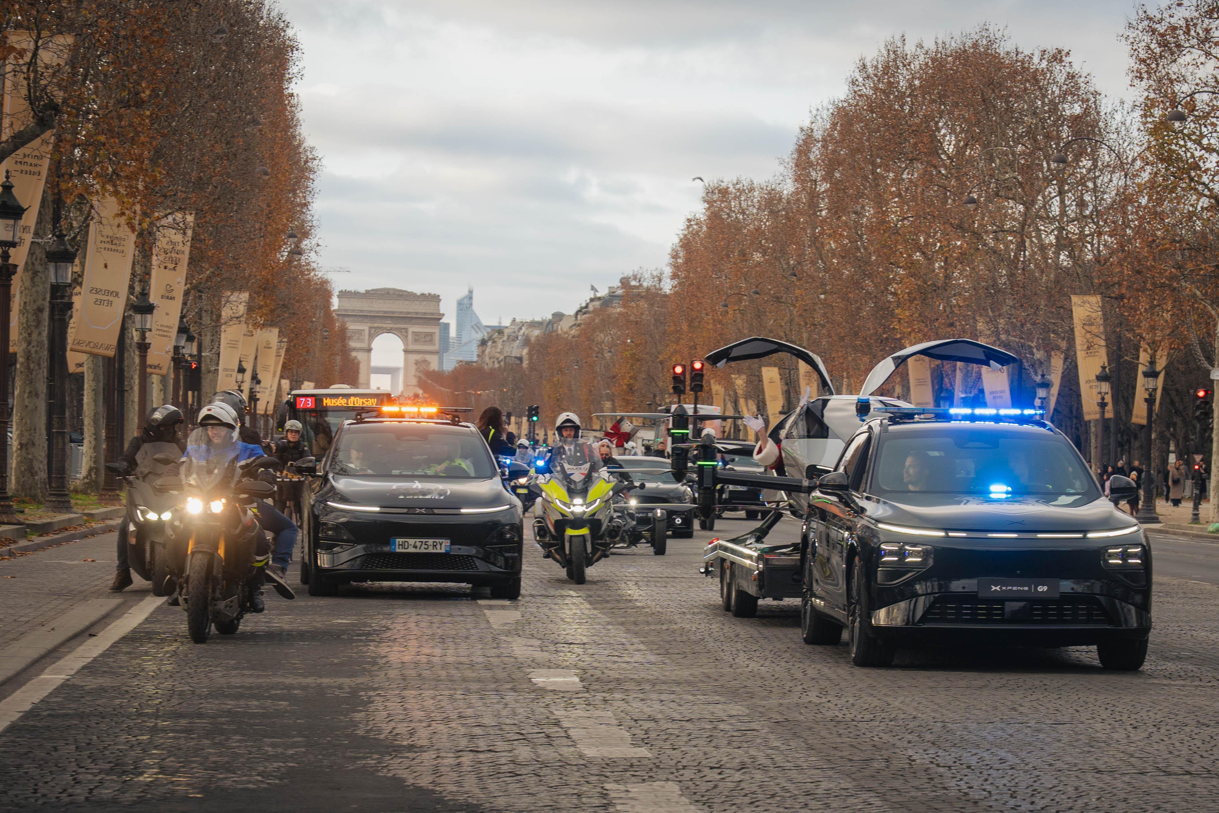 小鹏G9警车开道，和总统护卫队在内的政要和警队共同参与，完成一次特殊的护航任务。