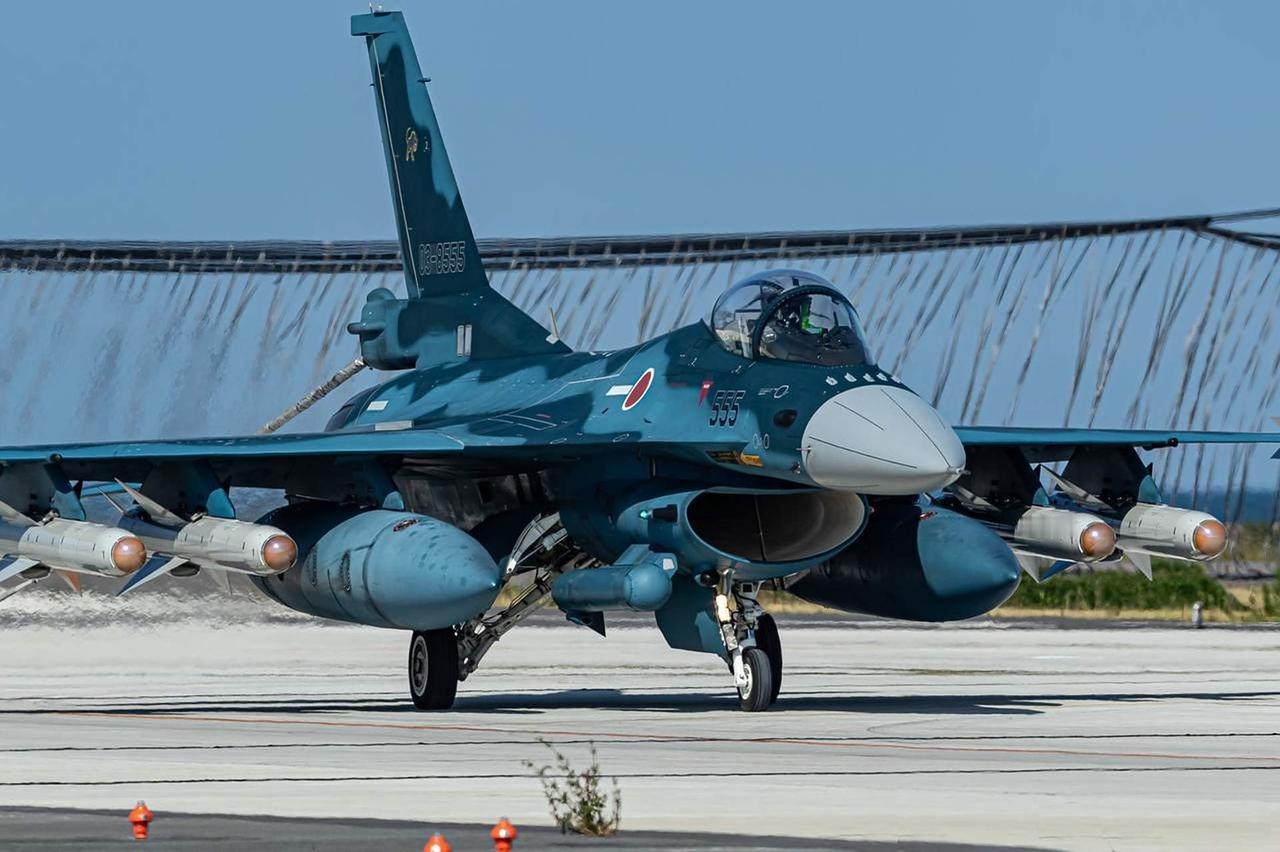 找死，日本12架战机挂满导弹，竟然模拟打击，辽宁号航母？日本自卫队和美军等，