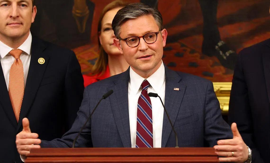 美国众议院于2月11日以218票对213票的微弱优势通过了《拯救