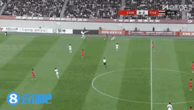 看这个进球，向余望真善于跑位，队友前场准备传球时，他已经在中路找到空档等直塞。结