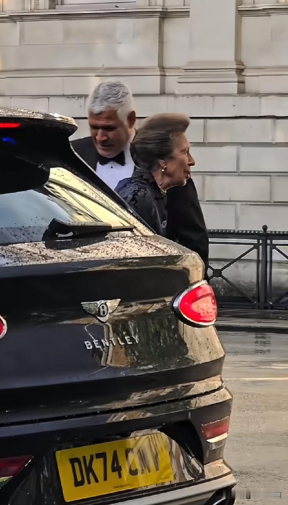 大英帝国的长公主，她是已故英国女王伊丽莎白二世与菲利普亲王的独生女、查尔斯三世国