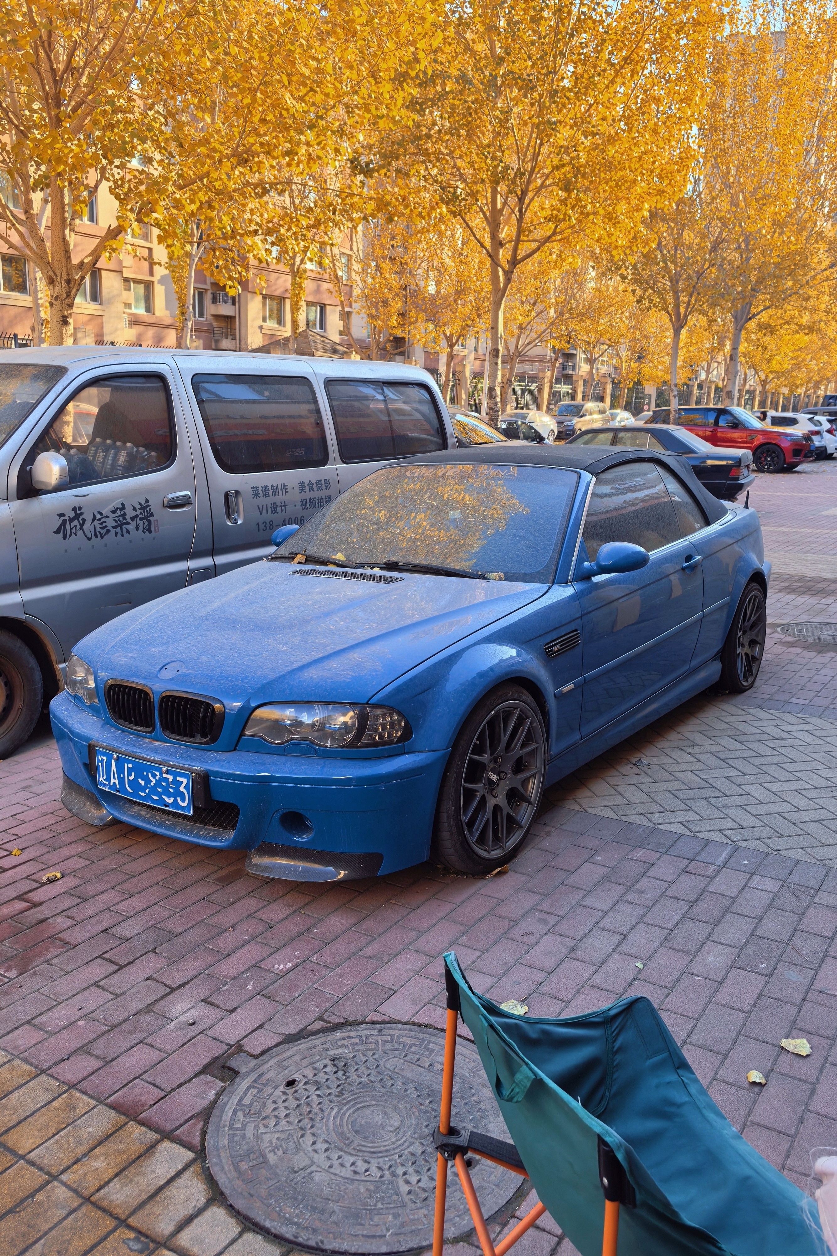 刚参加完宝马M热血嘉年华就在家门口发现了好东西！敞篷E46M3！​​​