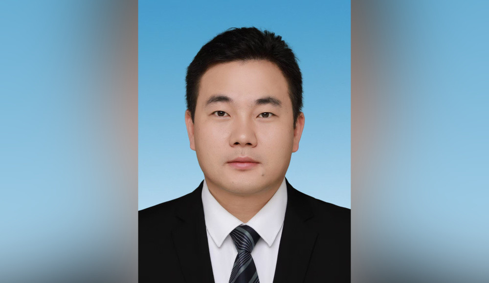 由广东调赴广西两年多后, “85后”张东方当选苍梧县县长