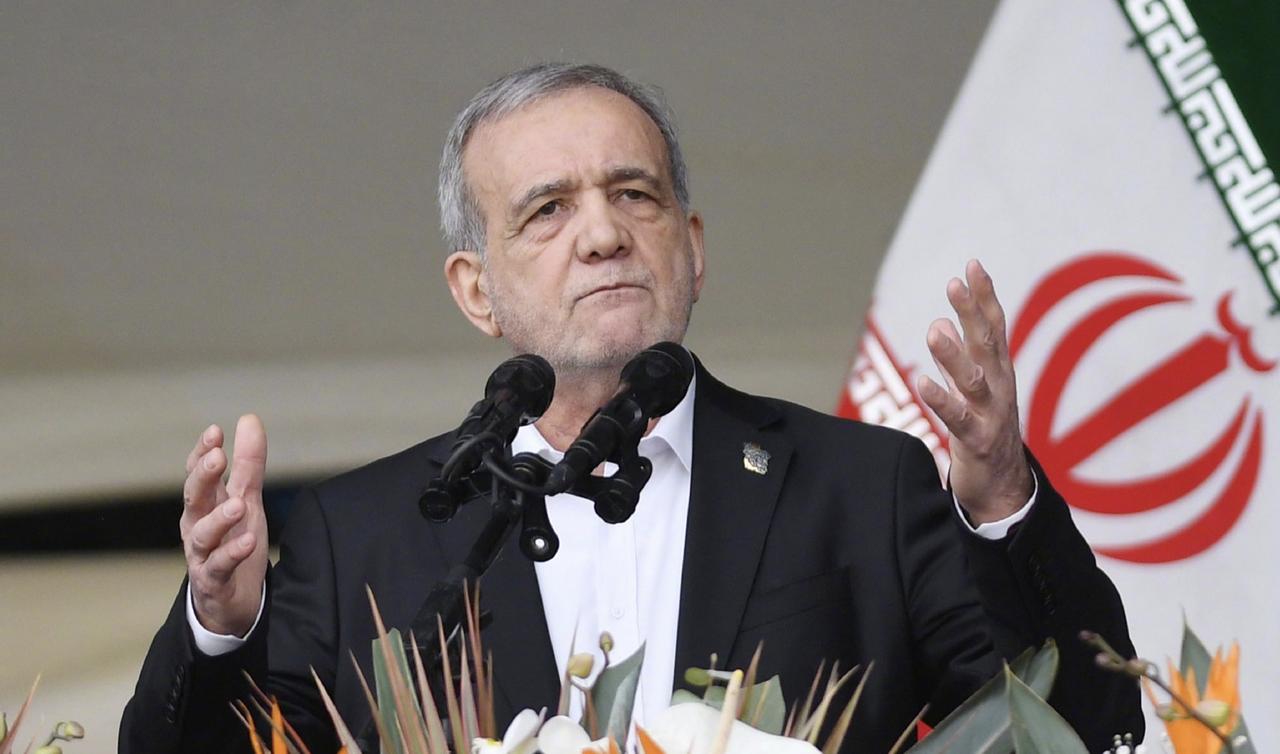 在伊朗没有正式公布这则消息前，伊朗所有的反击行动，大家都认为是哈梅内伊下达的命令