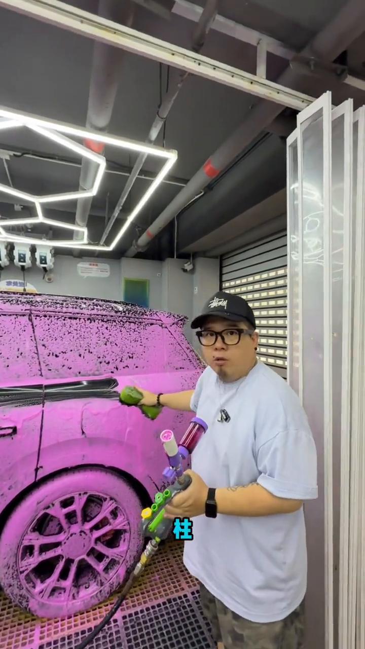 猜车时间：30W六座旗舰SUV。猜车时间，这是一台旗舰型的大型SUV，它的价格