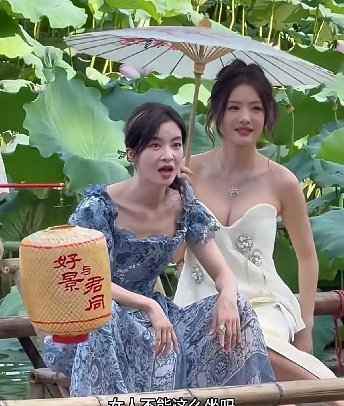 李晟这坐姿虽然不好看，但也没毛病，舒服自在。