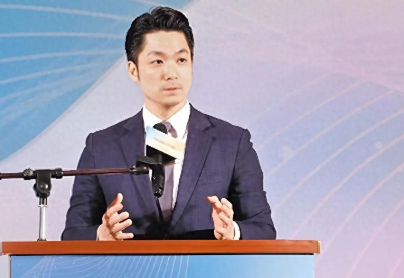 台北市市长蒋万安曾宣称,如果大陆继续在台海进行军机绕台和军演的话,他就要停掉双城