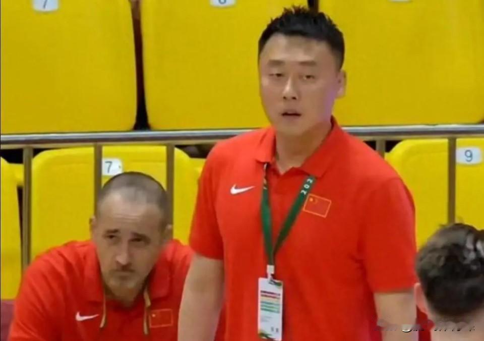 媒体人:国家队少帅拒绝新疆队的邀请。新疆队酝酿换帅早在联赛第五轮已开始秘密进