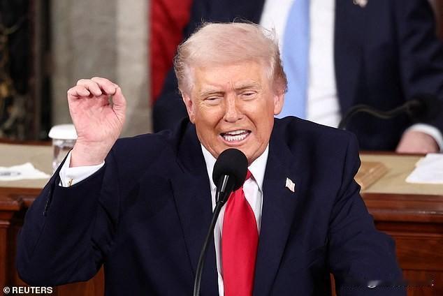 川普在国情咨文演讲中抨击民主党，“美国政府的首要职责是保护我们的公民而不是非法移