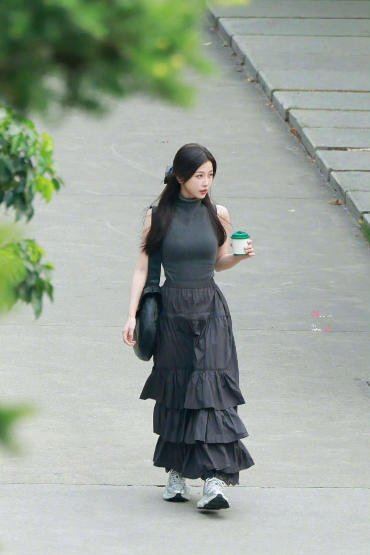 虞书欣生图美成啥样了生图这一块当然是绝对的权威😘随便一张路透都是女神级别的美