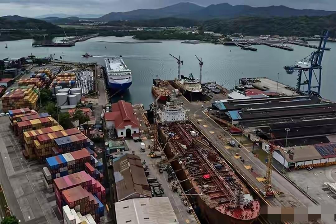巴拿马运河问题着实棘手！2月23日，巴拿马军队强行闯入李嘉诚旗下港口，蛮横无理