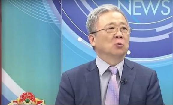 台湾省退役少将栗正杰在政论节目里曾说，赖清德的儿子躲在美国不回台湾当兵。结果，赖