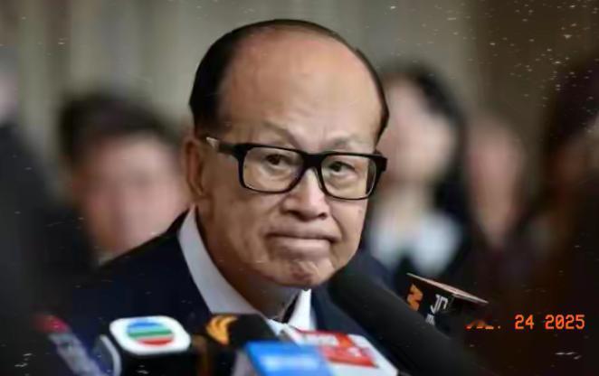 坏消息一个接一个，李嘉诚已经没有回头路了，据港媒报道，原定于昨天举行的售港签约活