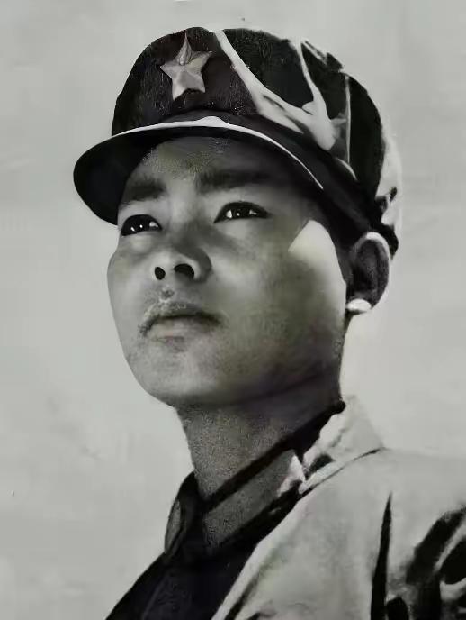 1979年，在攻打78号高地时，19岁小战士岩龙打仗时消失，打完了后却又出现了，