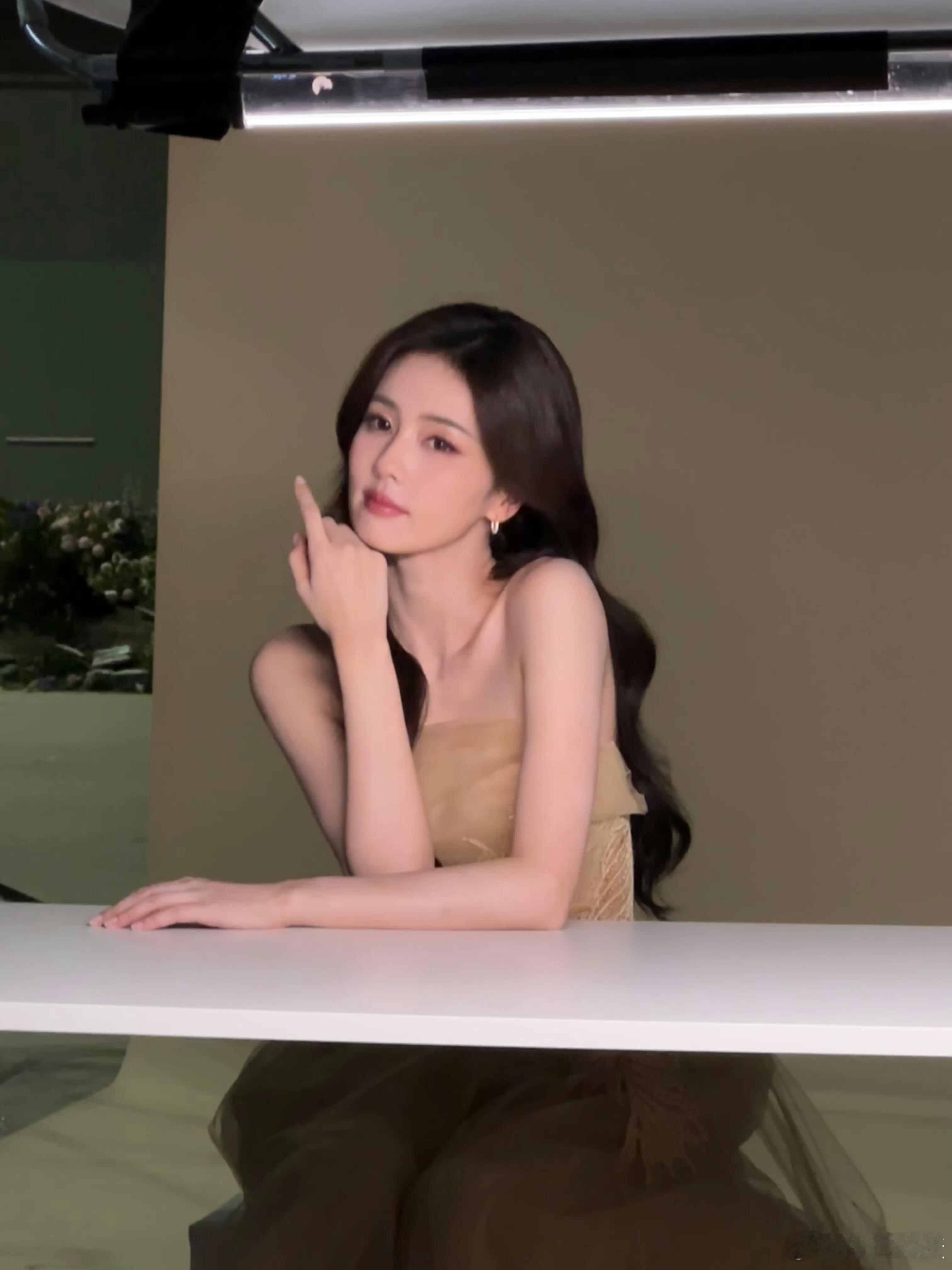 白鹿更新一组白鹿live图～白鹿｜