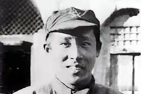 1933年2月，陈赓和廖承志在上海法租界先后被捕，廖承志一副贪生怕死的样子主动提
