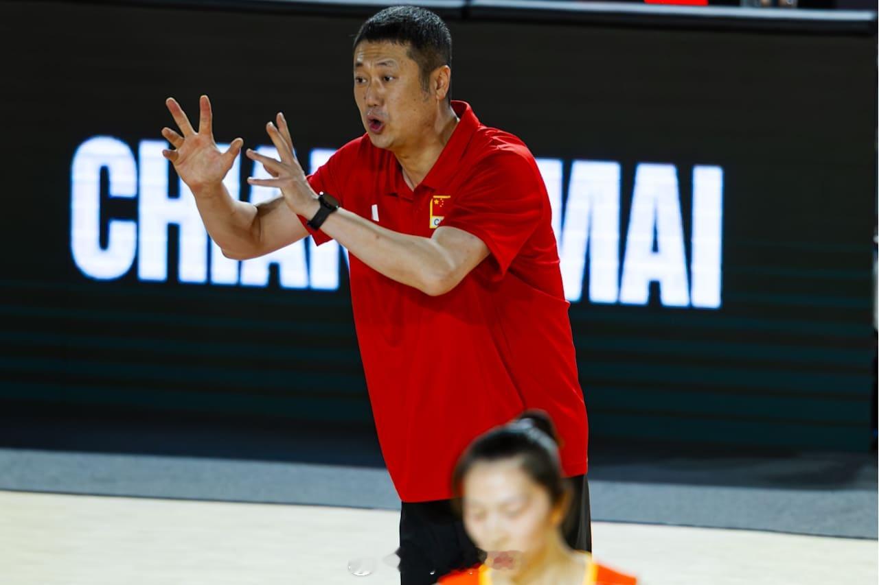 【赵勇吴梦洁谈3-0胜多米尼加】中国女排3比0多米尼加女排中国女排小组头名出线