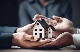 现在还有人在大肆唱衰楼市，我觉得既没有必要，也不理智，还不应该。房子作为特殊