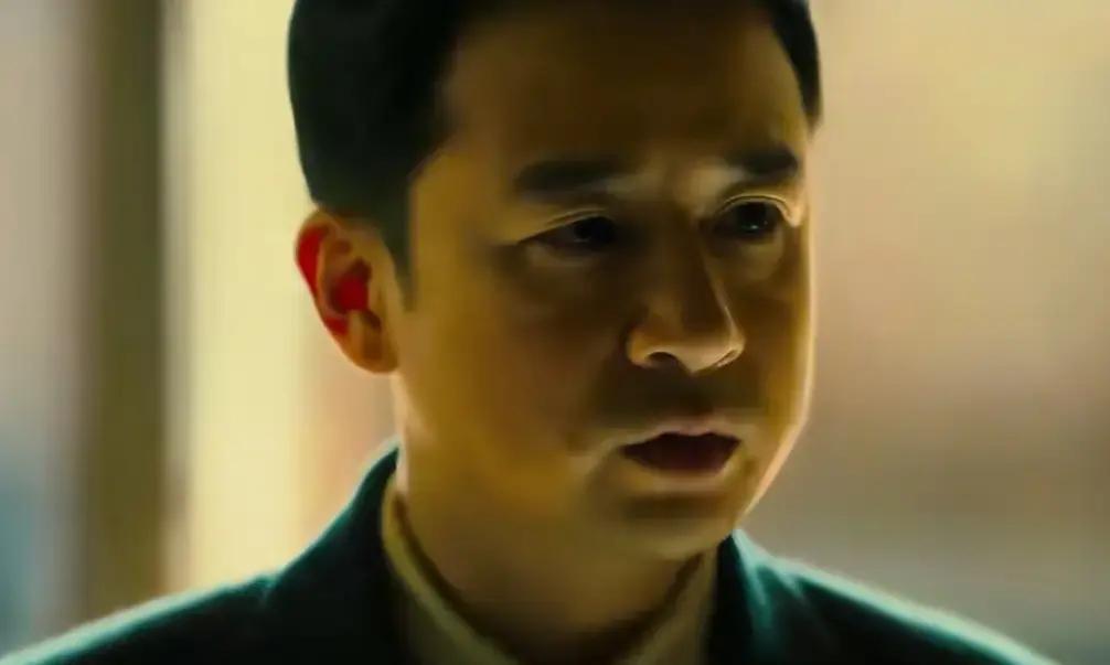 八千里路云和月看完我直接破防。小月和张云魁从素不相识到并肩扛枪，中间隔着炮火