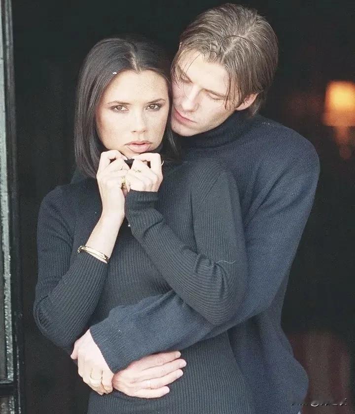 贝克汉姆夫妻俩这种为了维持体面一辈子都私下默默努力的人，本身就是很深那种阶级制度