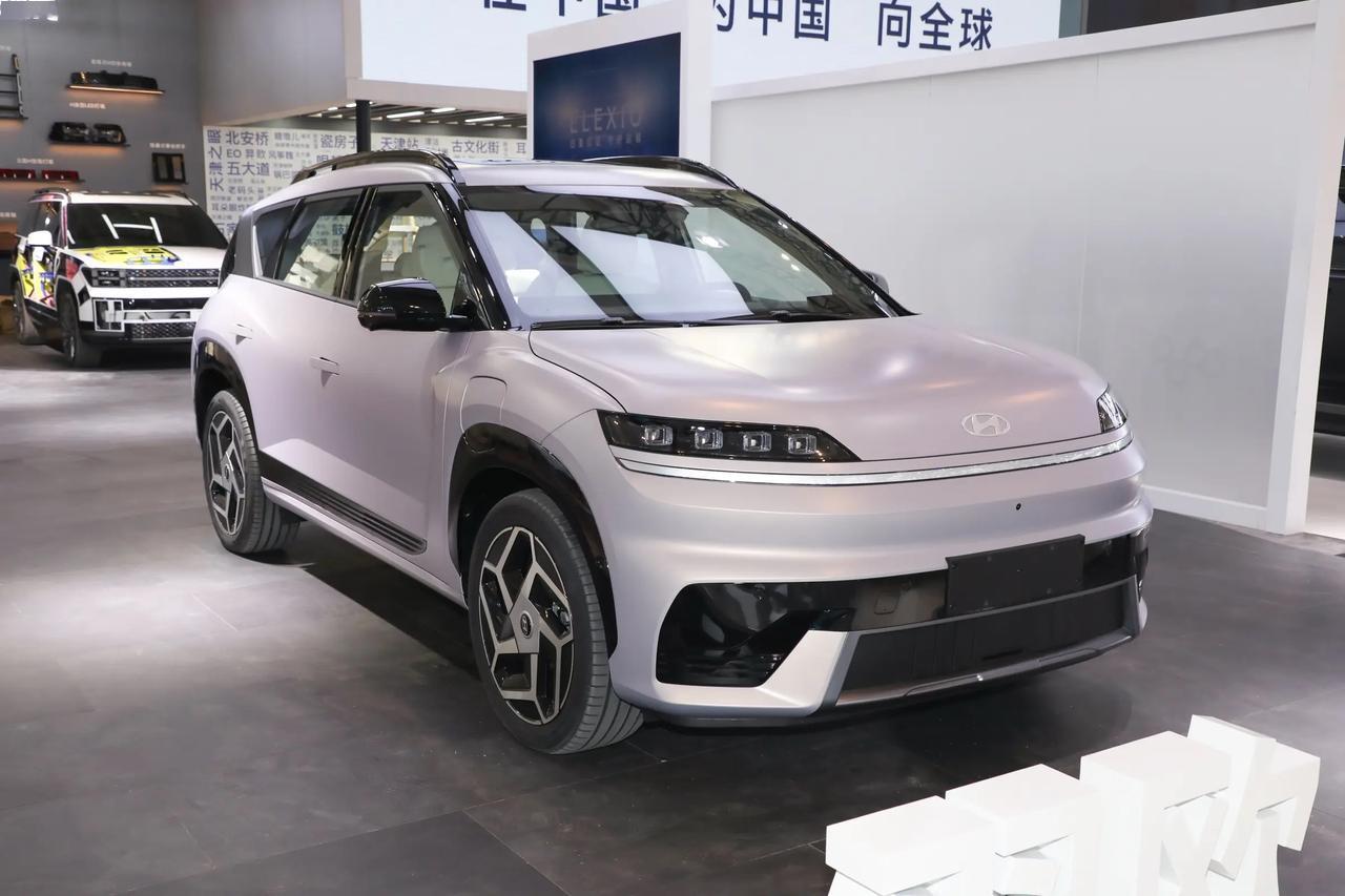 韩系终于打响在中国市场的纯电反攻了！现代、起亚老车主都来看看，这台新出的电车你们