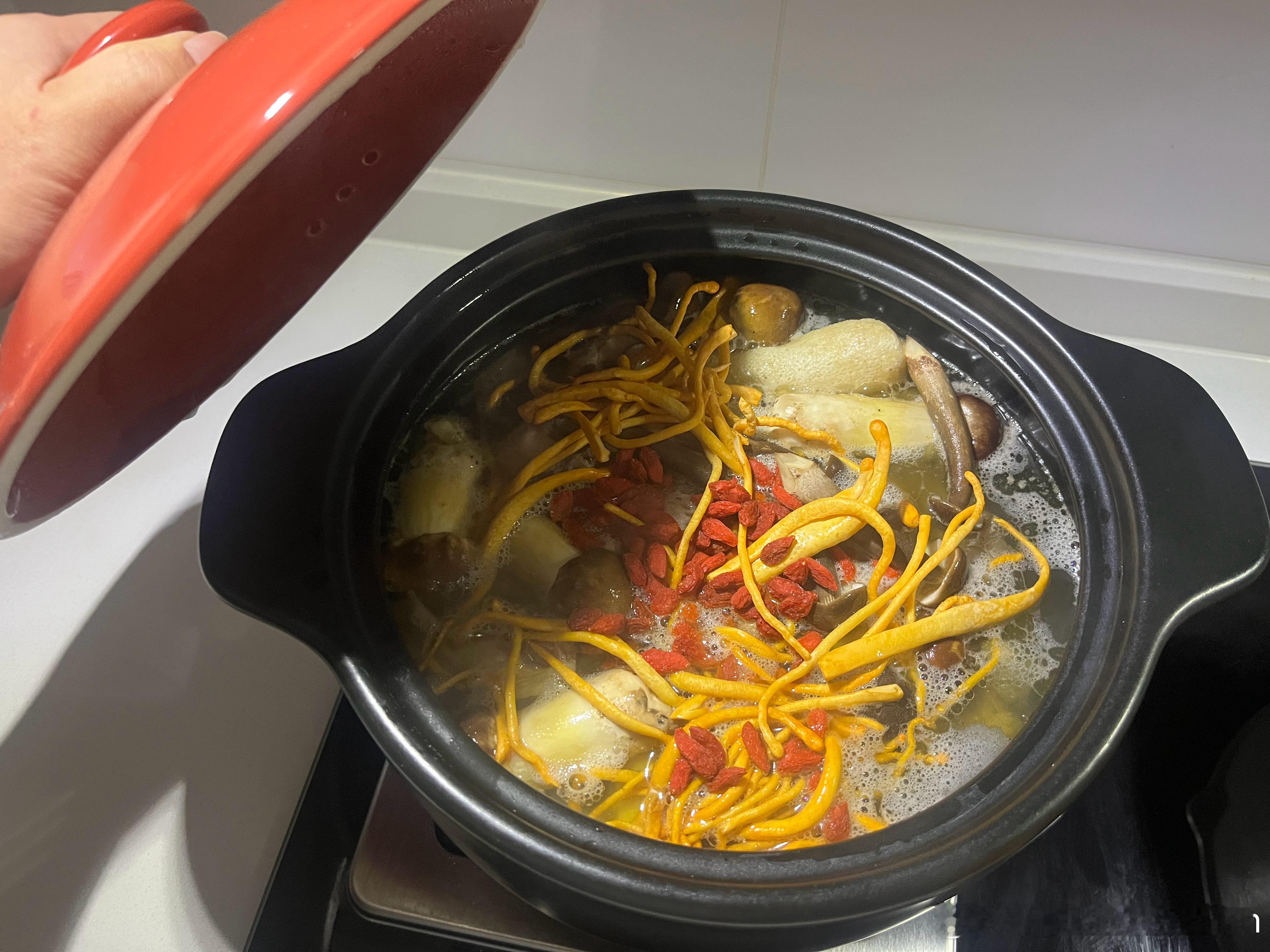 北京的大风天炖鸡汤再好不过了