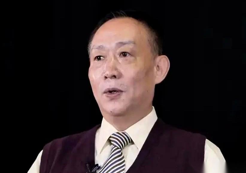 华尔街那帮饿狼，刚刚把日韩股市的血给抽干了。但你猜怎么着？面对咱们这块地盘，他