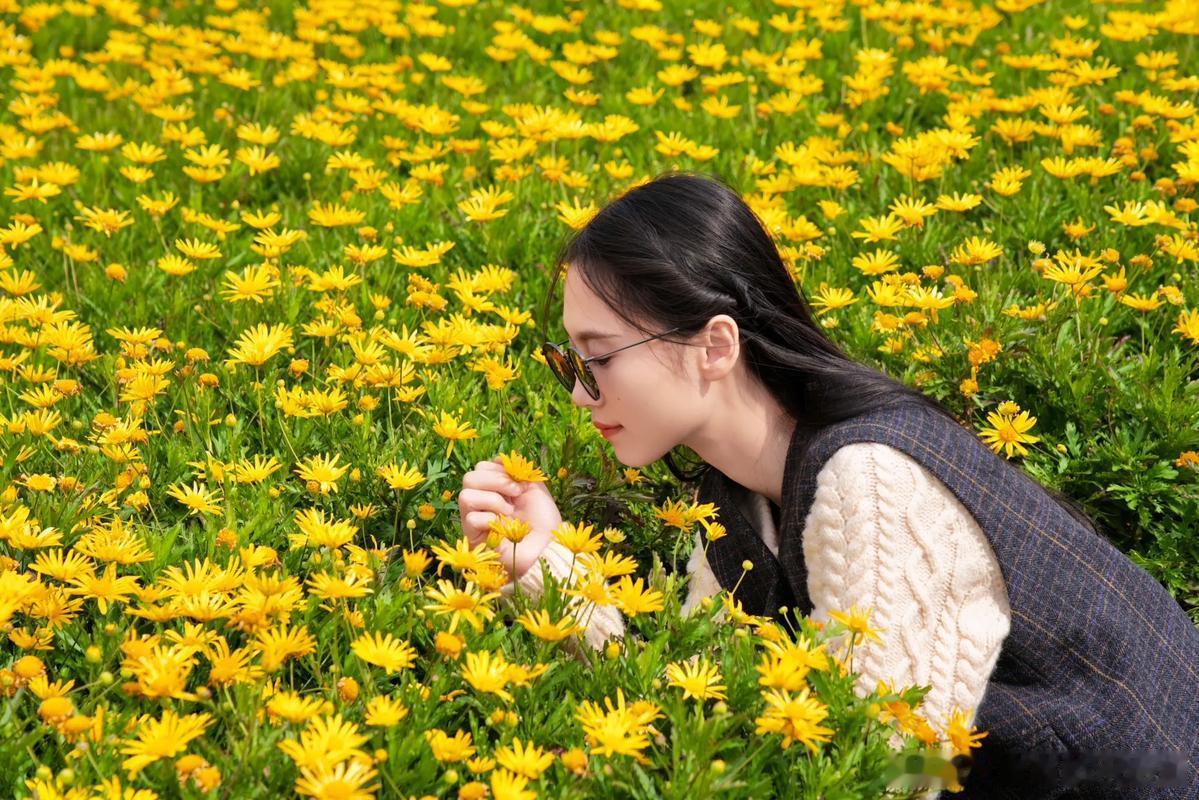 🐶立春后的属狗宝宝们，春风得意马蹄疾！🏃♂️在贵人加持下，事业红红火火，腰包