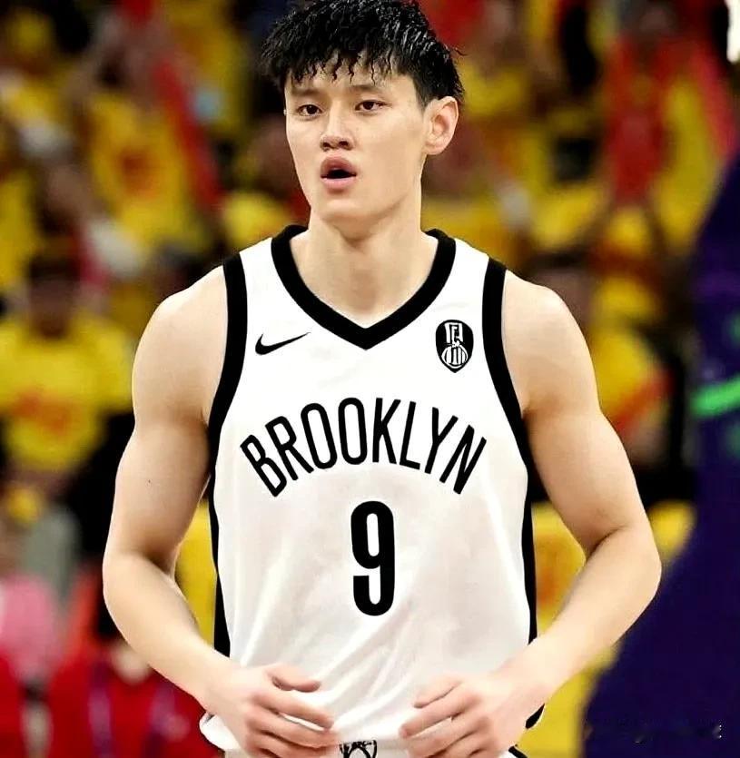 又一中国球员加入NBA，新赛季杨瀚森不再孤独！据HoopsHype记者Sc